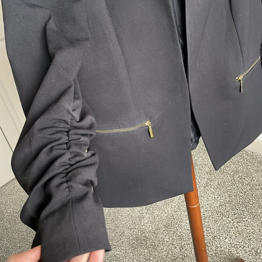 black Blazer by Tahari Arthur S. Levine - Picture 9 of 13